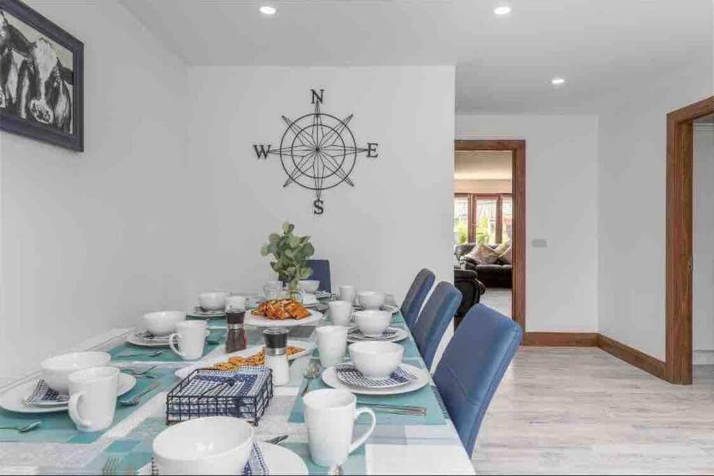 Wonderful Coastal Home In Dingle Town Экстерьер фото
