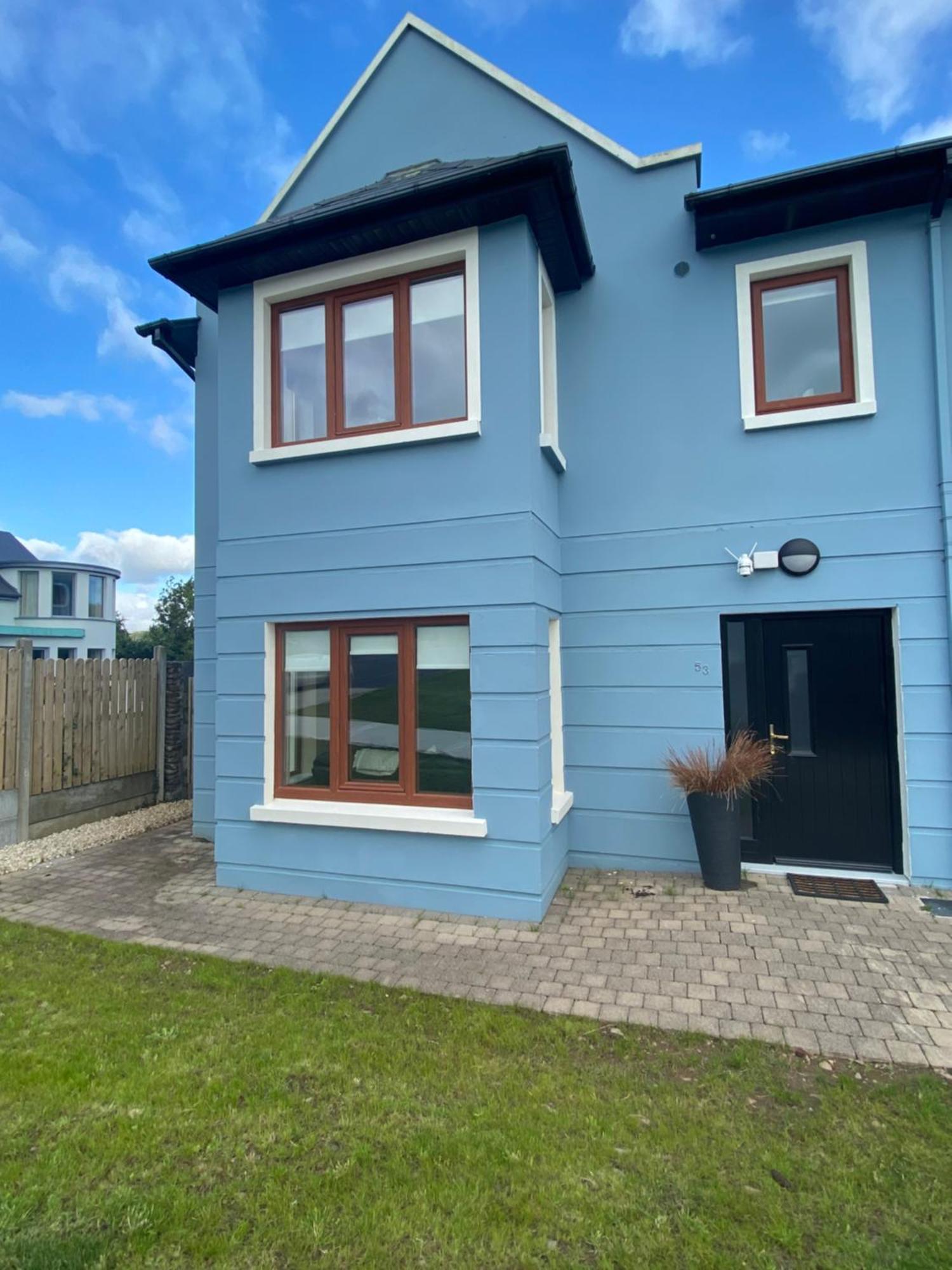 Wonderful Coastal Home In Dingle Town Экстерьер фото